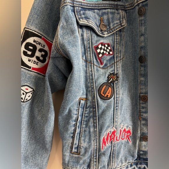 Forever 21 Graphic Patch Denim Jacket Size M - Picture 7 of 12